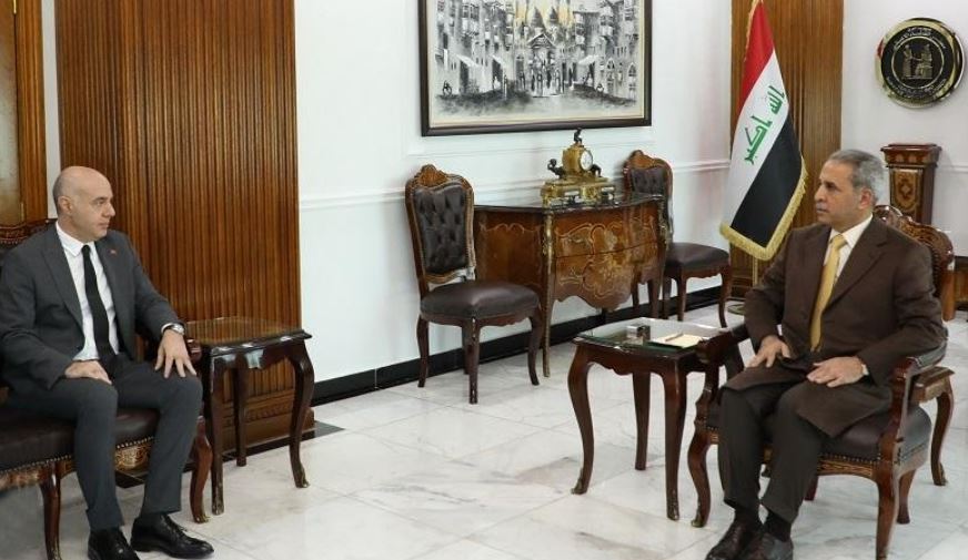 زيدان والسفير التركي يبحثان قضايا الموقوفين والمحكومين الأتراك
